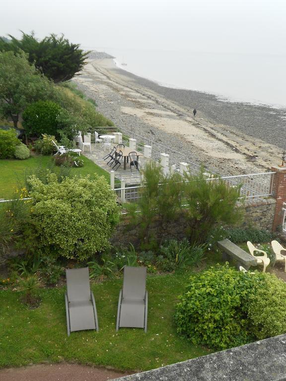 Les Dunes Guest house *
